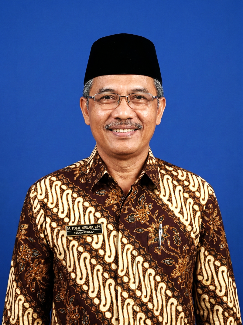 Foto Kepala Sekolah Madrasah Aliyah Kanzul Fikri